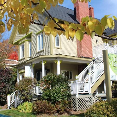 Hotel La Belle Victorienne Magog Exterior foto