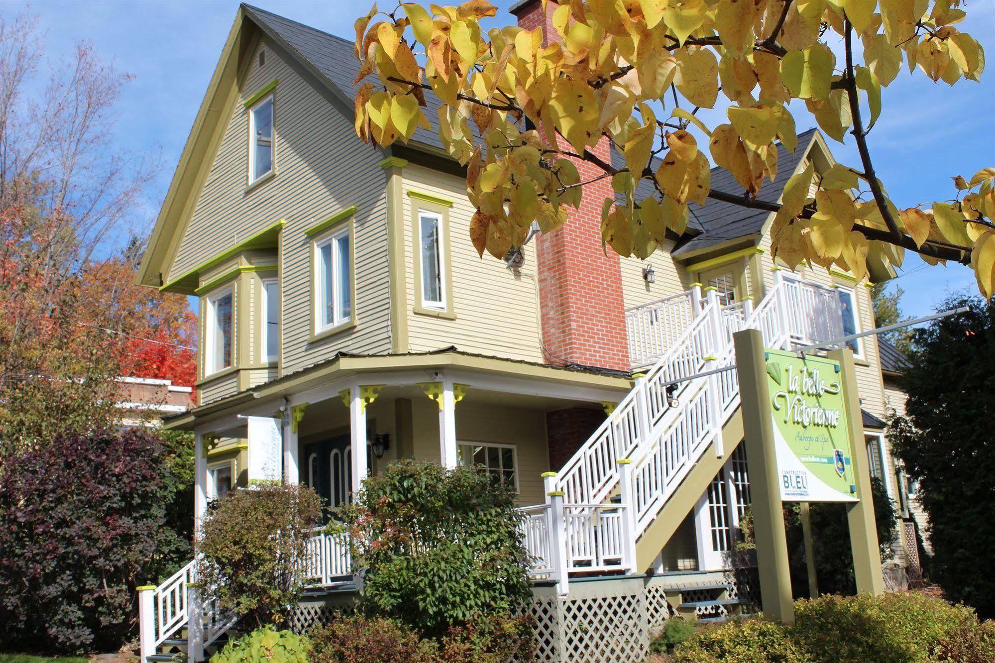 Hotel La Belle Victorienne Magog Exterior foto